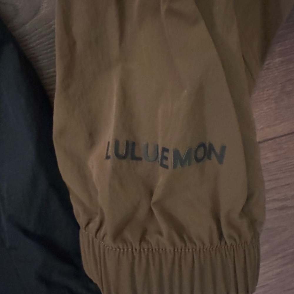 Lululemon full zip - Picture 4 of 7